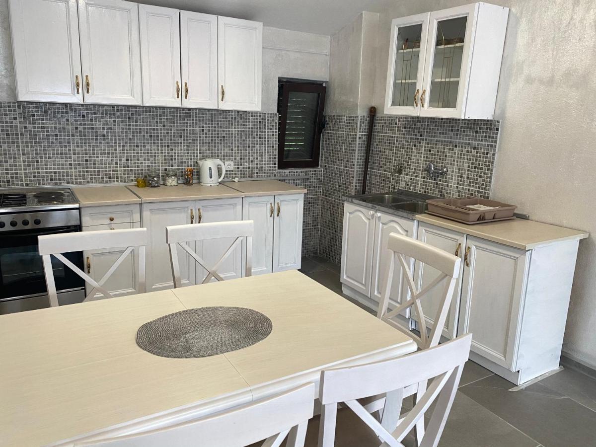 Lux Boka Sea View Apartment Kotor Eksteriør bilde