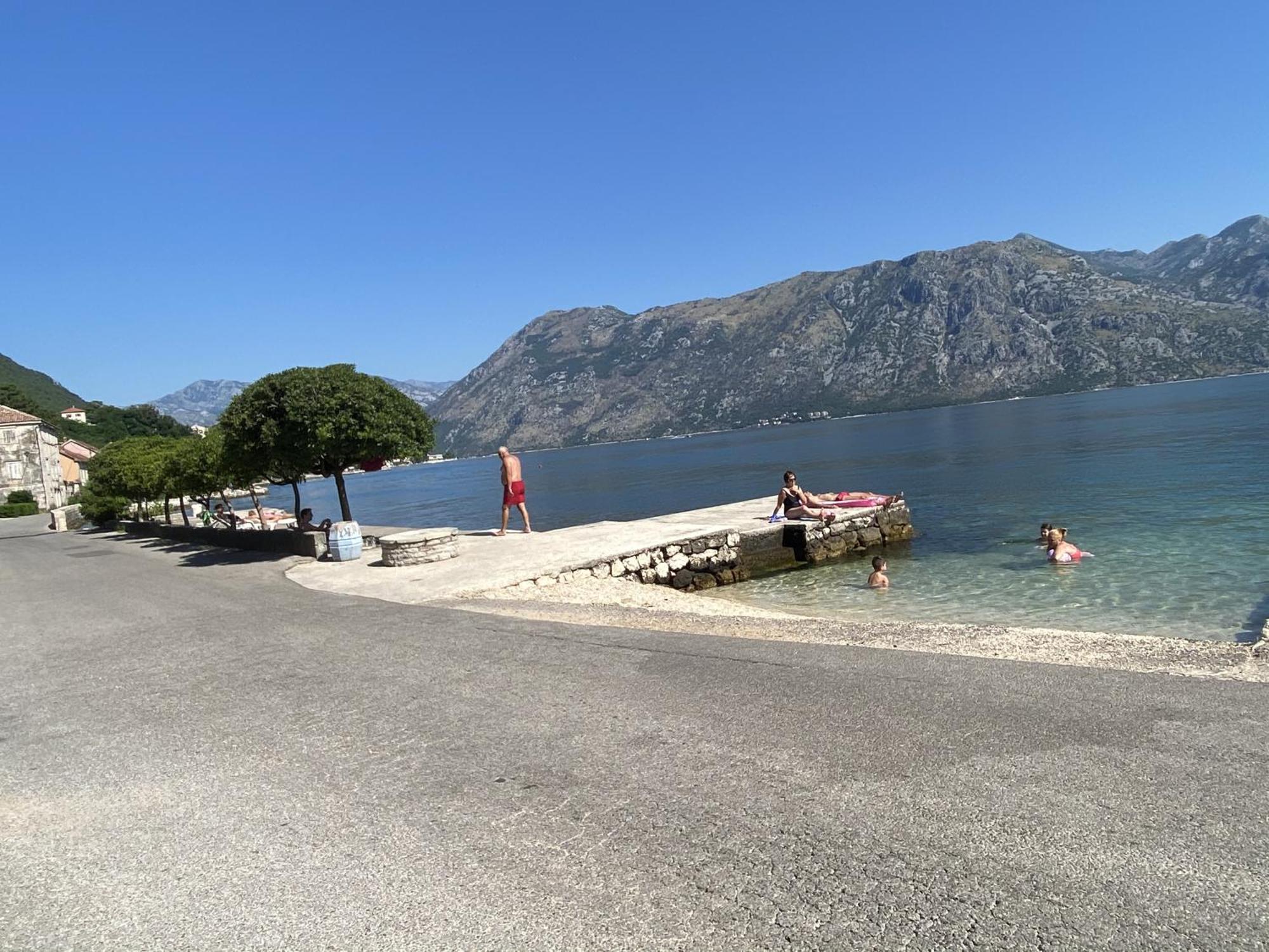 Lux Boka Sea View Apartment Kotor Eksteriør bilde
