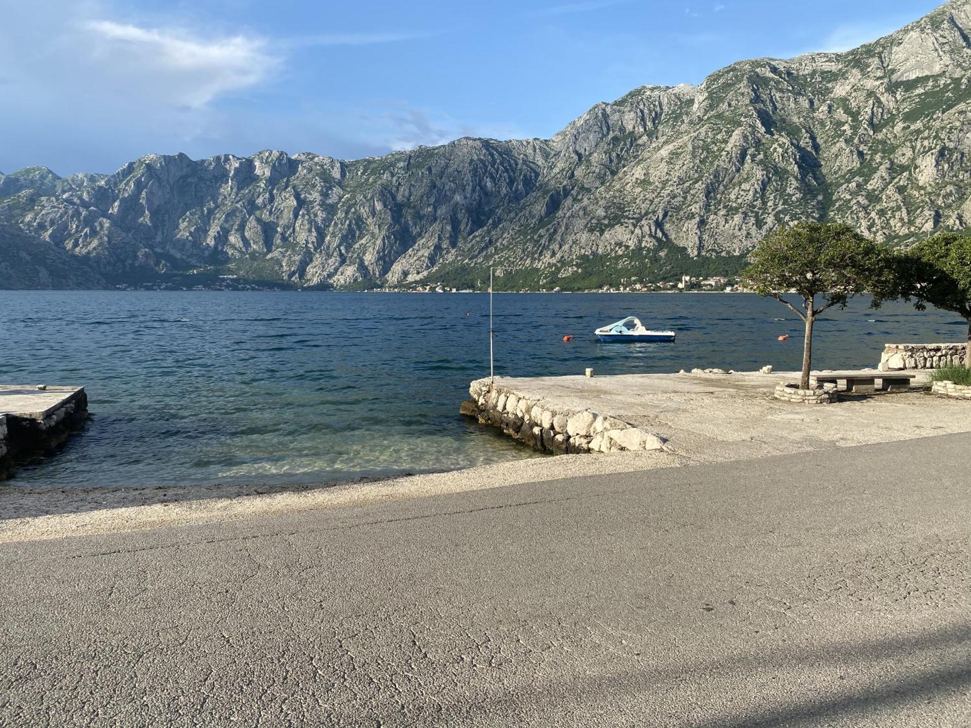 Lux Boka Sea View Apartment Kotor Eksteriør bilde